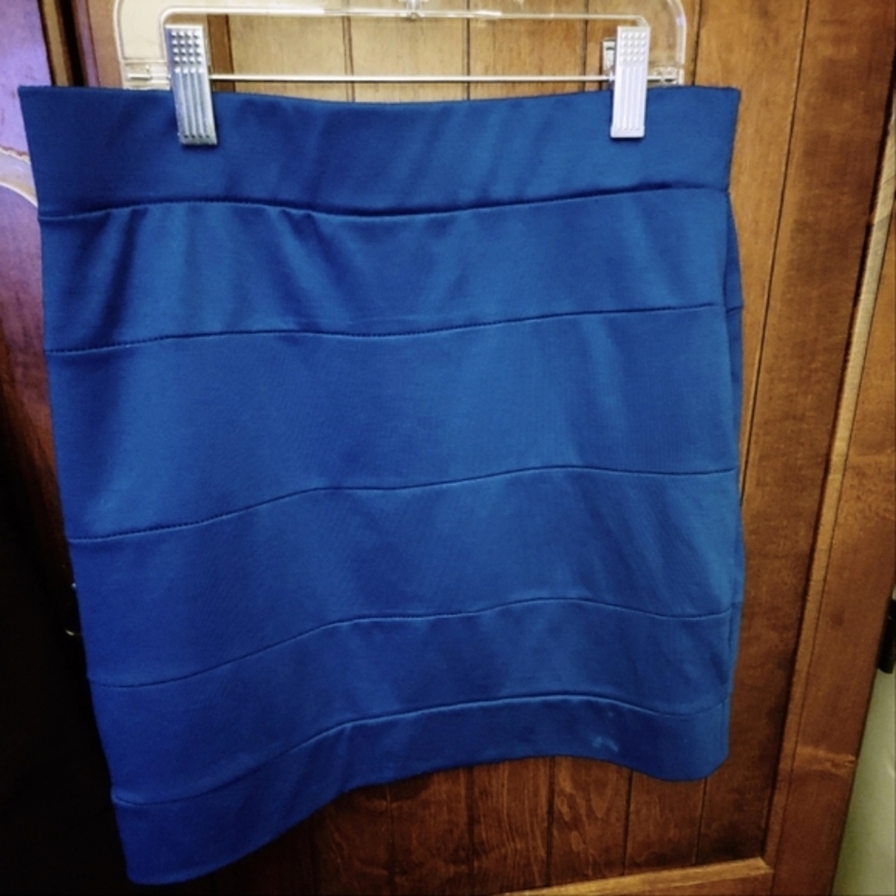 Rare! Y2K Vintage Women's Body Central Skirt